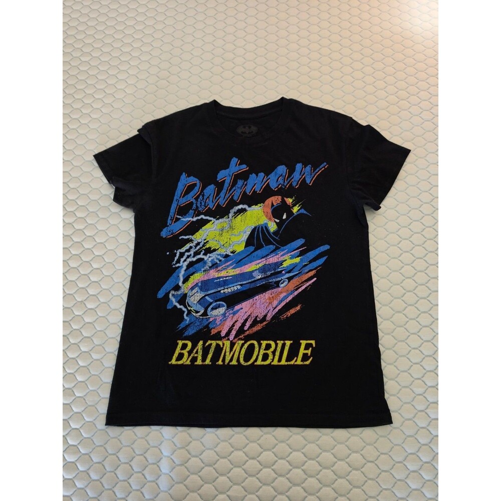 Batman Batmobile Graphic Tee Mens M Black Vintage Style DC
